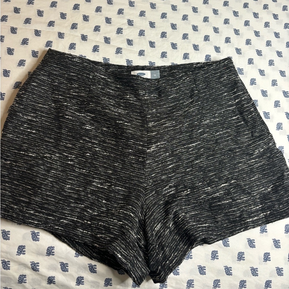Old Navy black short